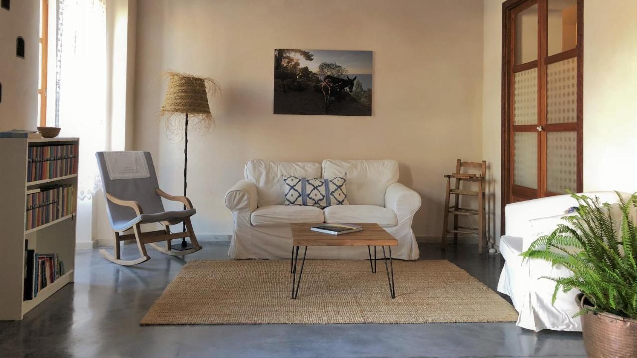 Vista De La Vila - Turismo De Interior. Llubí Extérieur photo